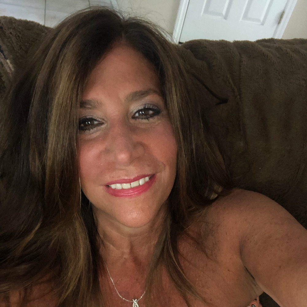 Meet your Posher, Pamela